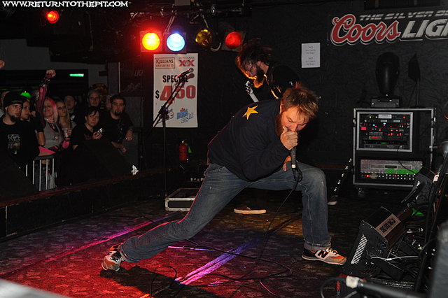 [36 crazyfists on Mar 28, 2008 at Mark's Showplace (Bedford, NH)]