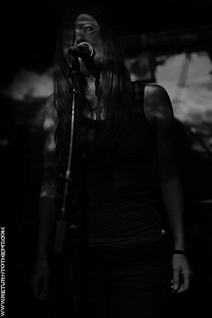 [a storm of light on May 21, 2009 at Great Scott's (Allston, MA)]