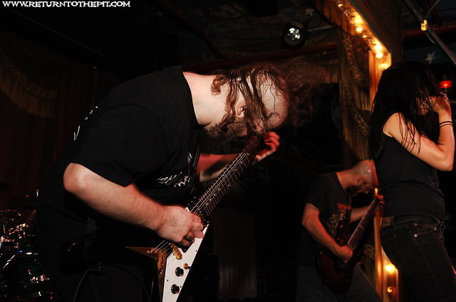 [abnormality on Aug 2, 2007 at Ralph's Chadwick Square Rock Club (Worcester, MA)]