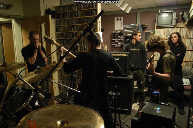 [aganihm on Jan 5, 2004 at Live in the WUNH Studios (Durham, NH)]