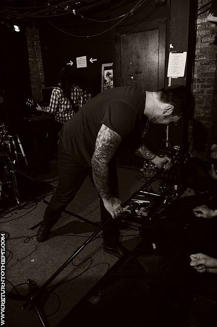 [all pigs must die on Mar 10, 2012 at Great Scott's (Allston, MA)]