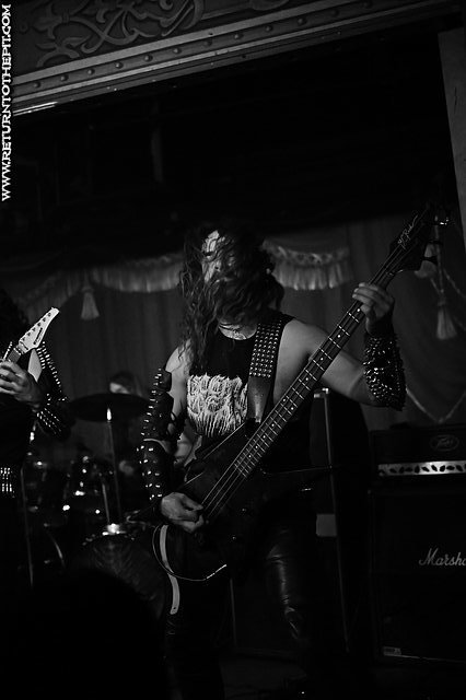 [ascended dead on Sep 28, 2022 at Ralph's (Worcester, MA)]