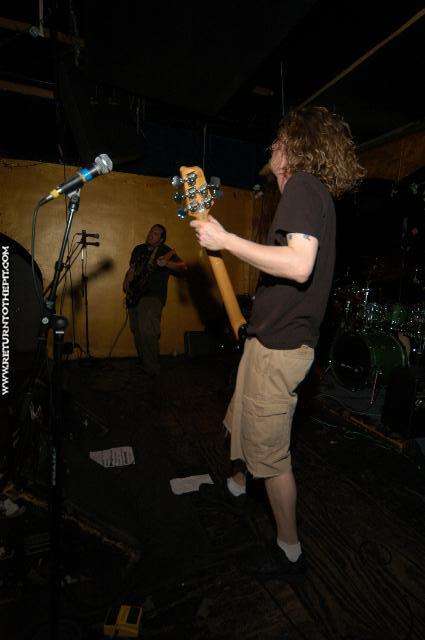 [attacking frequencies on Jun 22, 2004 at Middle East (Cambridge, Ma)]