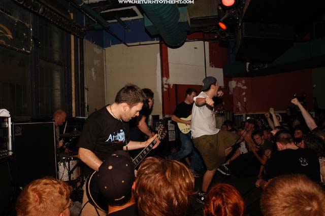 [bane on May 25, 2003 at the Met Cafe (Providence, RI)]