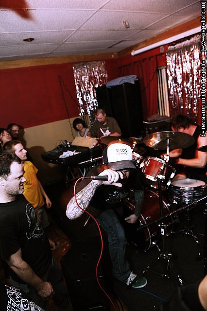 [bastard noise on Jun 30, 2010 at P.A.'s Lounge (Somerville, MA)]