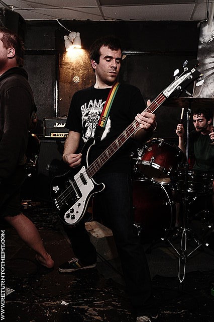 [blacklisted on Mar 4, 2010 at Anchors Up (Haverhill, MA)]