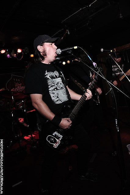 [blood of the gods on Dec 12, 2010 at Dover Brickhouse (Dover, NH)]