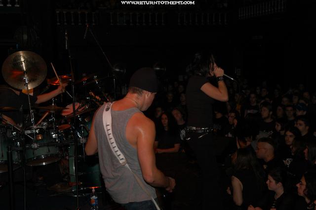 [bloodshot eye on Oct 9, 2004 at le Medley (Montreal, QC)]