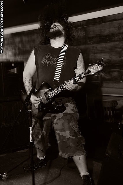 [cactus hag on May 16, 2015 at Sonny's Tavern (Dover, NH)]