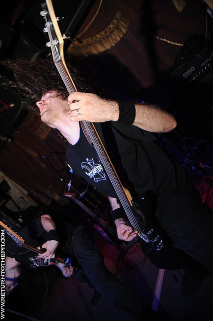 [coffin birth on Aug 21, 2008 at Ralph's Diner (Worcester, Ma)]