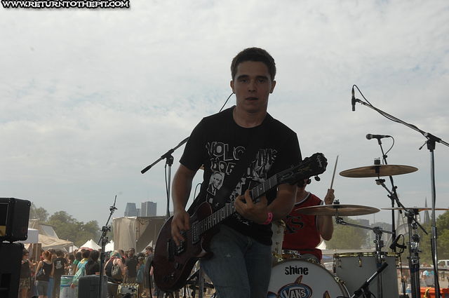 [conscious on Aug 12, 2007 at Parc Jean-drapeau - Hot Topic Stage (Montreal, QC)]
