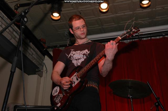 [contempt for humanity on Dec 29, 2004 at AS220 (Providence, RI)]
