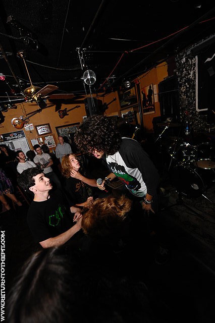 [crypter on Aug 22, 2010 at Midway Cafe (Jamacia Plain, MA)]