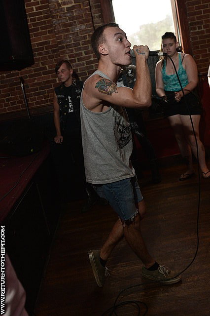 [crystal methodist on Aug 3, 2013 at Dover Brickhouse (Dover, NH)]