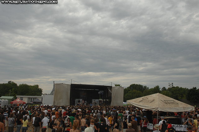 [cute is what we aim for on Aug 12, 2007 at Parc Jean-drapeau - #13 stage (Montreal, QC)]