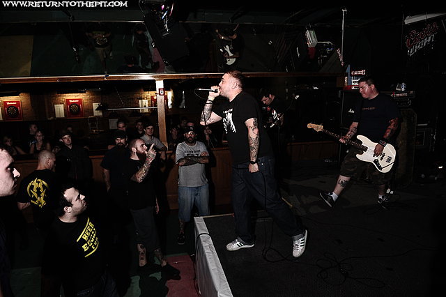 [death threat on Aug 13, 2011 at Club Oasis (Worcester, MA)]