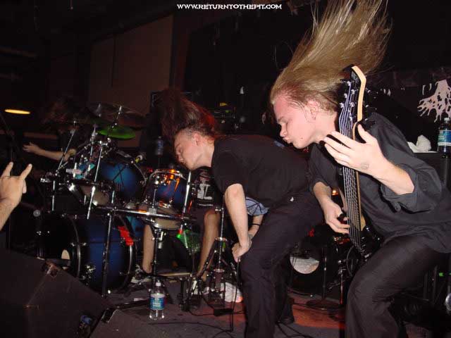 [decapitated on Jul 31, 2002 at the Met Cafe (Providence, RI)]