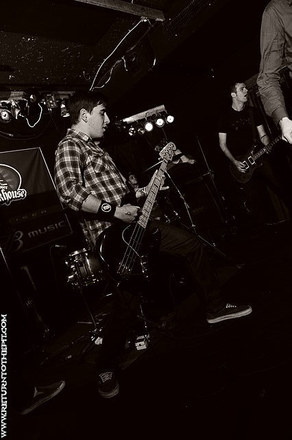 [defeater on Nov 22, 2009 at Dover Brickhouse (Dover, NH)]