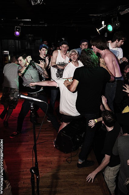 [defeater on Mar 23, 2012 at Club Lido (Revere, MA)]