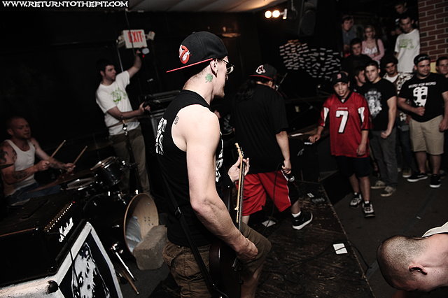 [dry heave on Jul 1, 2010 at Anchors Up (Haverhill, MA)]