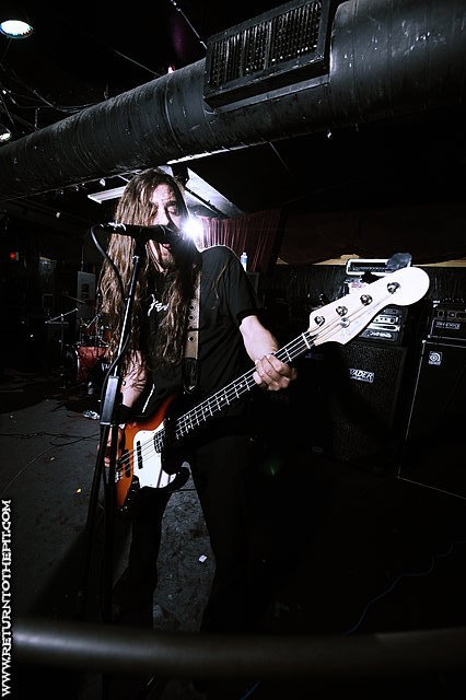 [evile on May 2, 2010 at Club Hell (Providence, RI)]