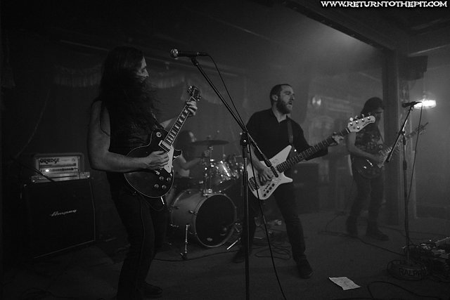 [falls of rauros on Apr 14, 2017 at Ralph's (Worcester, MA)]