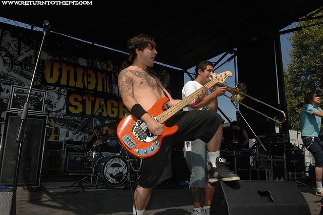 [ceremonial snips on Aug 12, 2007 at Parc Jean-drapeau - Union Stage (Montreal, QC)]