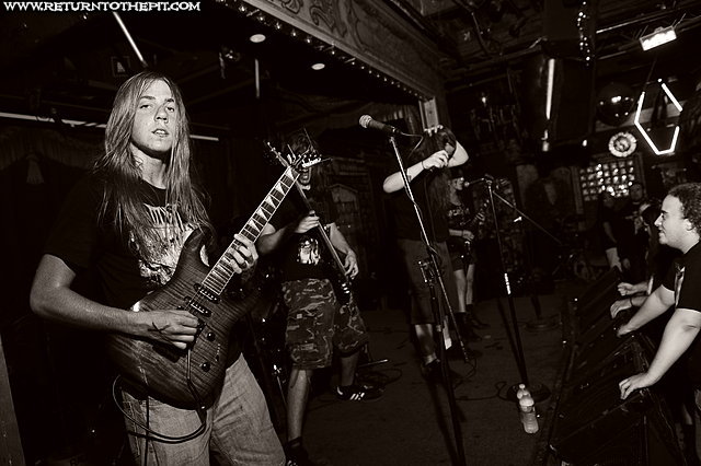 [formless on Sep 2, 2010 at Ralph's (Worcester, MA)]
