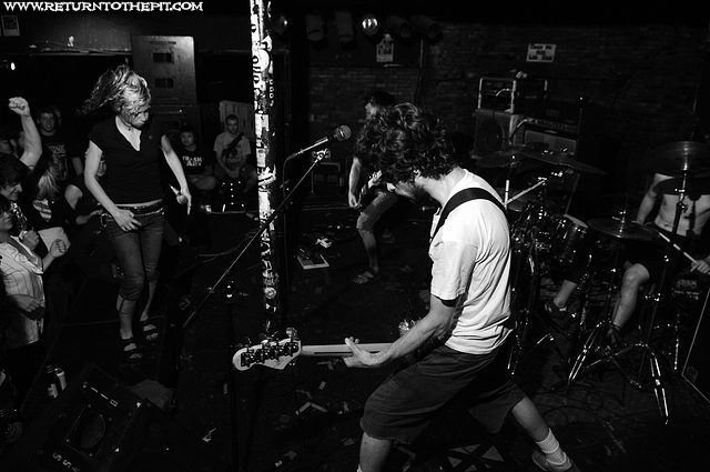 [fuck the facts on Jun 5, 2007 at the Living Room (Providence, RI)]
