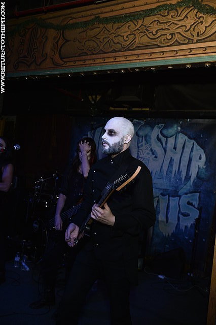 [ghost ship octavius on Dec 10, 2015 at Ralph's (Worcester, MA)]
