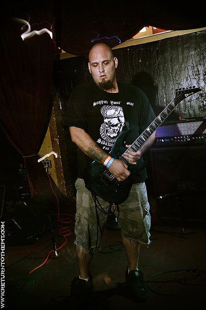 [goreality on Aug 30, 2009 at Club Hell (Providence, RI)]