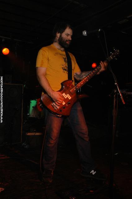 [high on fire on Dec 18, 2004 at the Living Room (Providence, RI)]