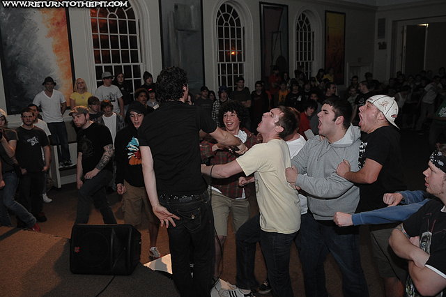 [i rise on May 2, 2008 at Mercy House (Amherst, MA)]