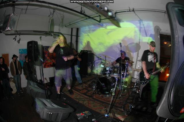 [ichabod on May 14, 2005 at Evo's Art Space - upstairs (Lowell, Ma)]