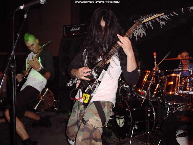 [impaled on Jul 31, 2002 at the Met Cafe (Providence, RI)]