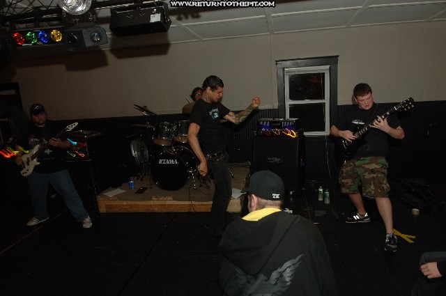 [in dire need on May 12, 2006 at Tiger's Den (Brockton, Ma)]