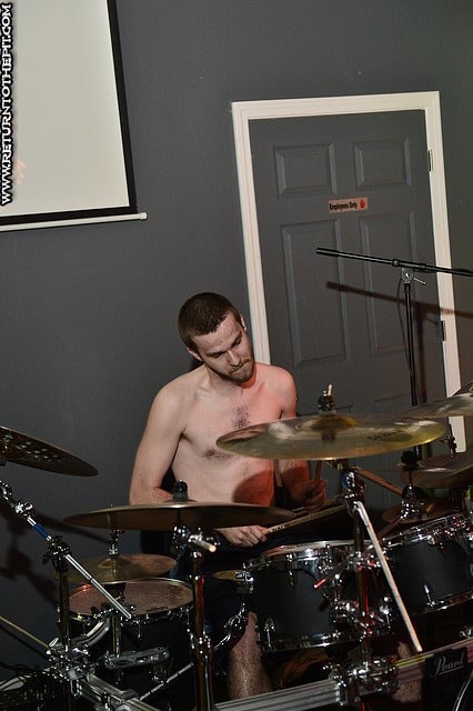 [iniquitous deeds on Jan 6, 2016 at The Wreck Room (Peterborough, NH)]
