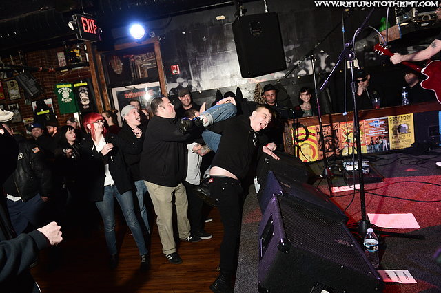 [iron chin on Dec 17, 2015 at Dover Brickhouse (Dover, NH)]