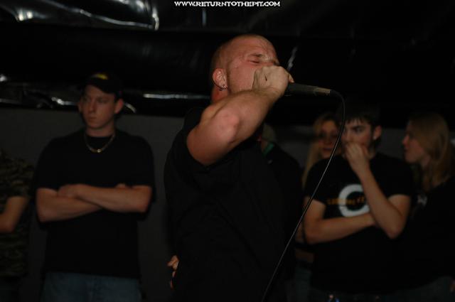 [ligeia on Apr 24, 2004 at The Warehouse (Wallingford, CT)]