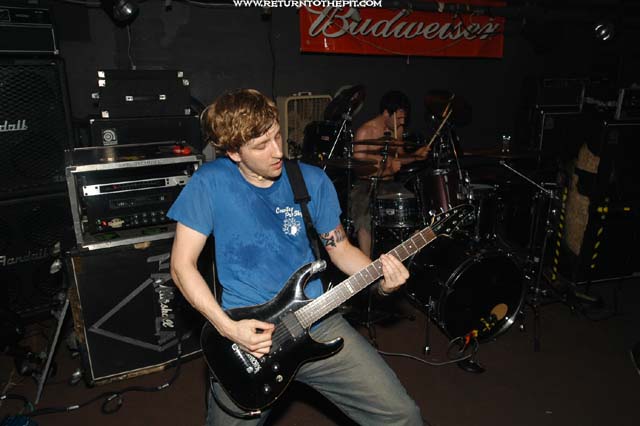 [lick golden sky on Aug 7, 2003 at the Bombshelter (Manchester, NH)]