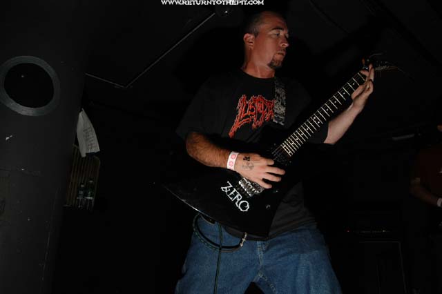 [life at zero on Aug 22, 2003 at the Bombshelter (Manchester, NH)]
