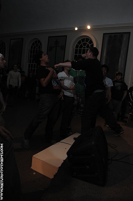 [meltdown on May 2, 2008 at Mercy House (Amherst, MA)]