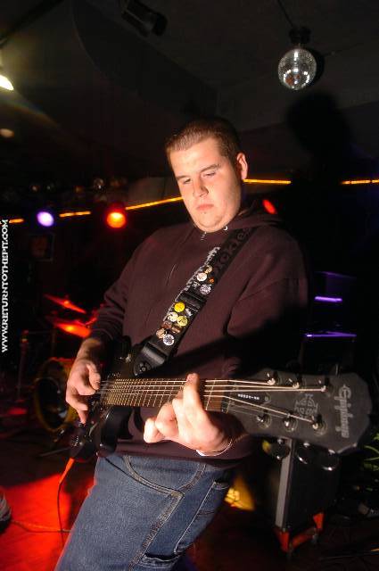 [misled to ruins on Nov 20, 2005 at Club 125 - second stage(Bradford, Ma)]