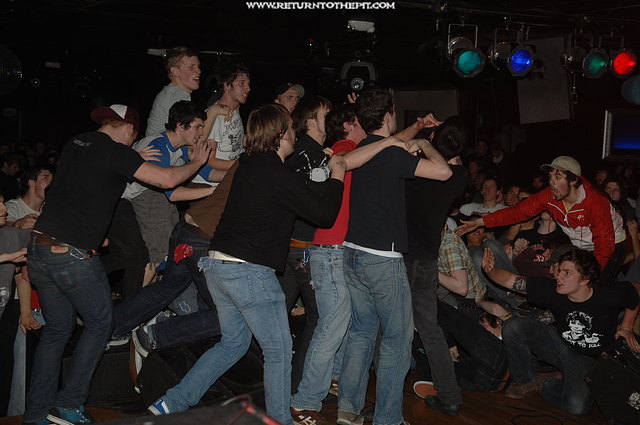 [modern life is war on Dec 3, 2006 at Club Lido (Revere, Ma)]