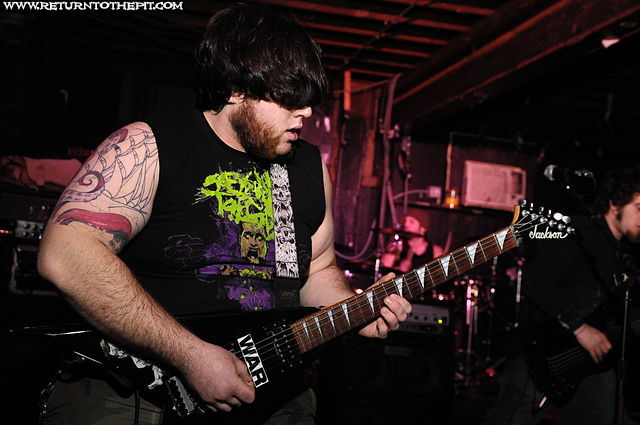 [mourning the dead on Feb 20, 2008 at the Livingroom (Providence, RI)]