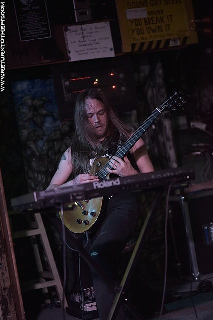 [obsidian tongue on Apr 14, 2017 at Ralph's (Worcester, MA)]