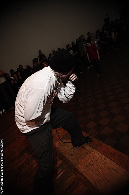 [on broken wings on Feb 28, 2009 at ICC Church (Allston, MA)]