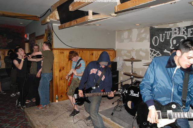 [outbreak on Mar 28, 2003 at Exit 23 (Haverhill, Ma)]