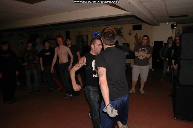 [over the top on Mar 6, 2005 at le Club Voltigeur (Biddeford, ME)]