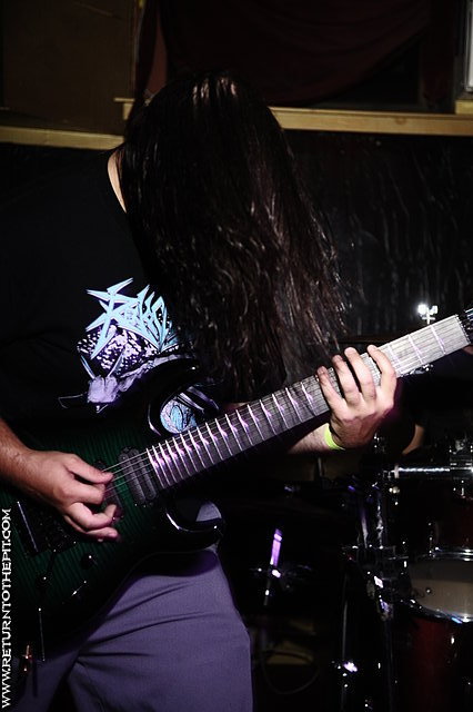 [parasitic extirpation on Sep 2, 2008 at Club Hell (Providence, RI)]